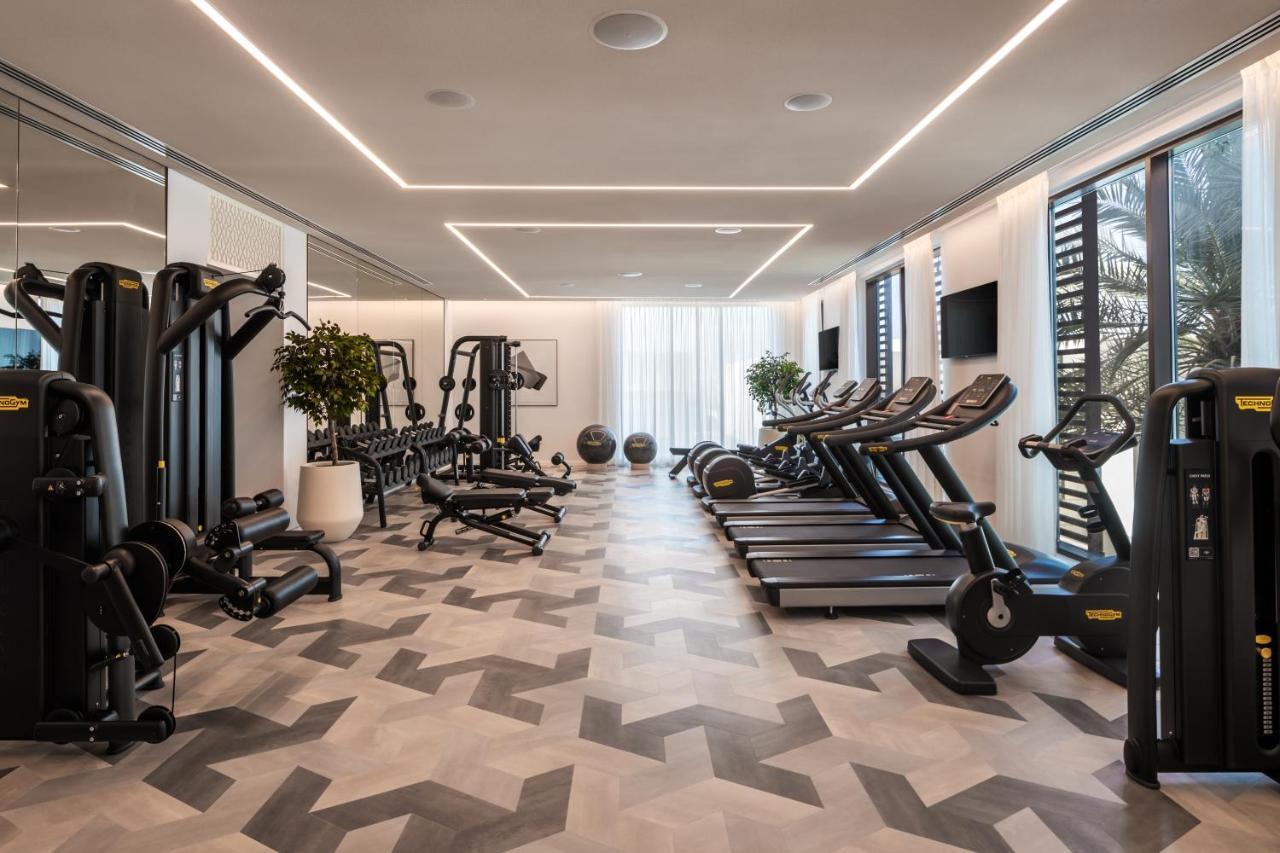 Palace Beach Resort Fujairah Bagian luar foto The gym at The Ivy Collection, 2019