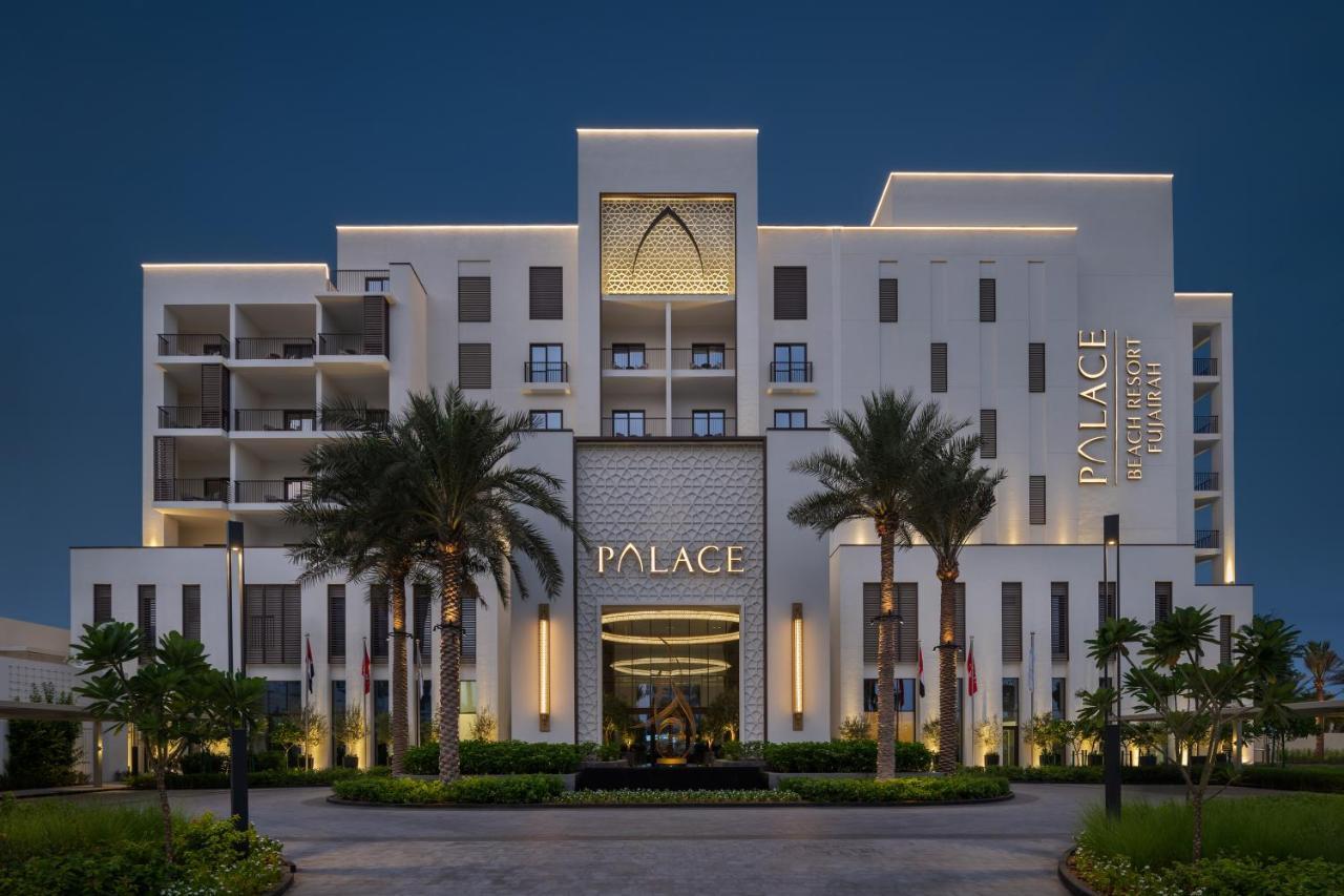Palace Beach Resort Fujairah Bagian luar foto The Palm Beach Hotel