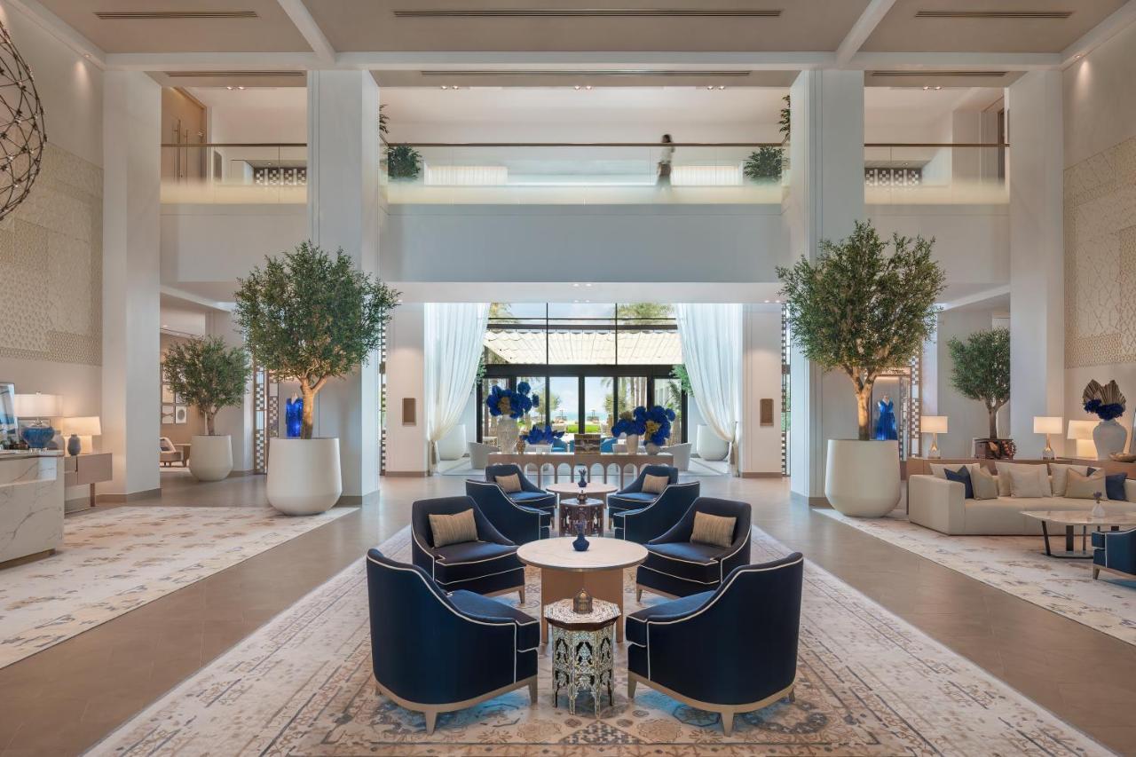 Palace Beach Resort Fujairah Bagian luar foto The lobby of the hotel