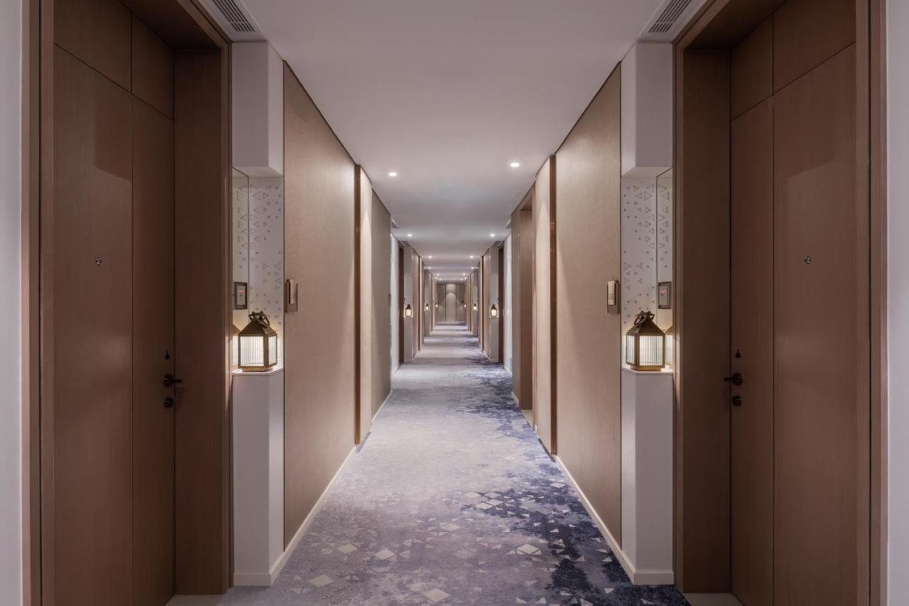 Palace Beach Resort Fujairah Bagian luar foto Corridor