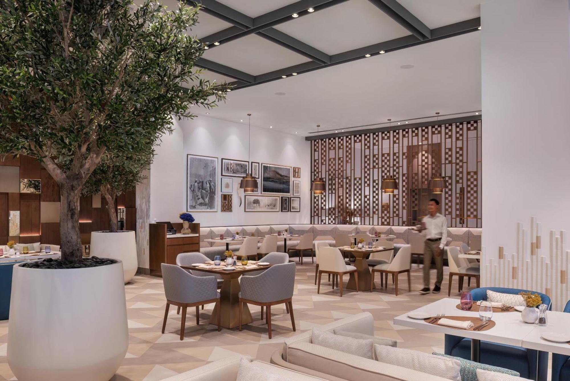 Palace Beach Resort Fujairah Bagian luar foto The restaurant's interior
